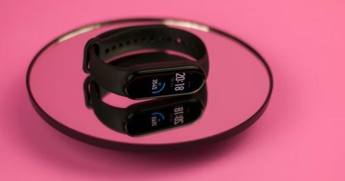 Futuristic Smartwatch Bands Redefining Style in 2025